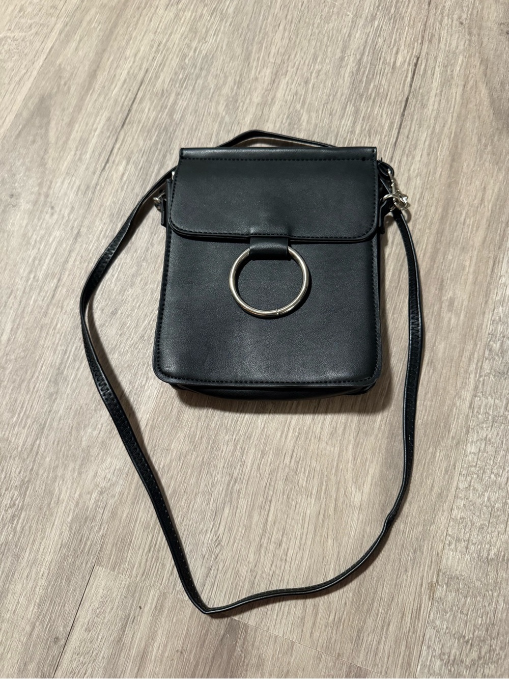 VIETA Fashion Black Crossbody Bag with Silver Ring Detail